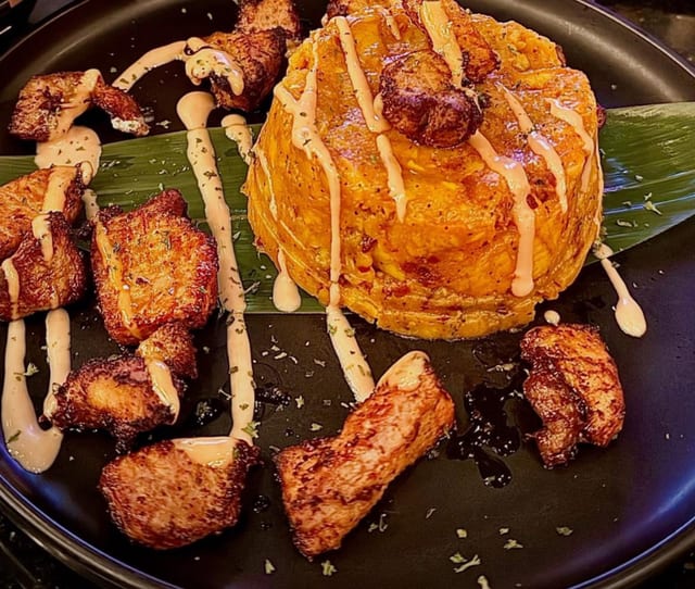Mofongo Carnita Frita.